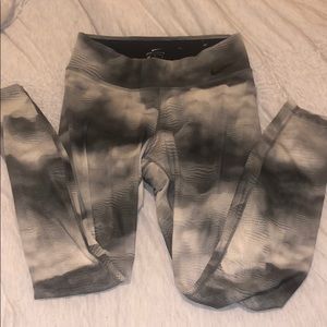 Nike workout leggings
